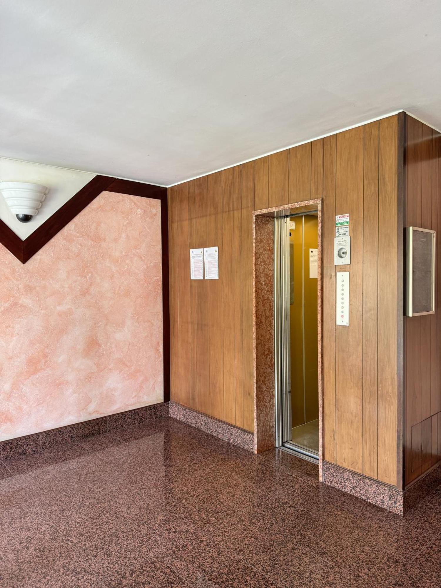 Tosi 11 - Exclusive Apartment Milan Extérieur photo